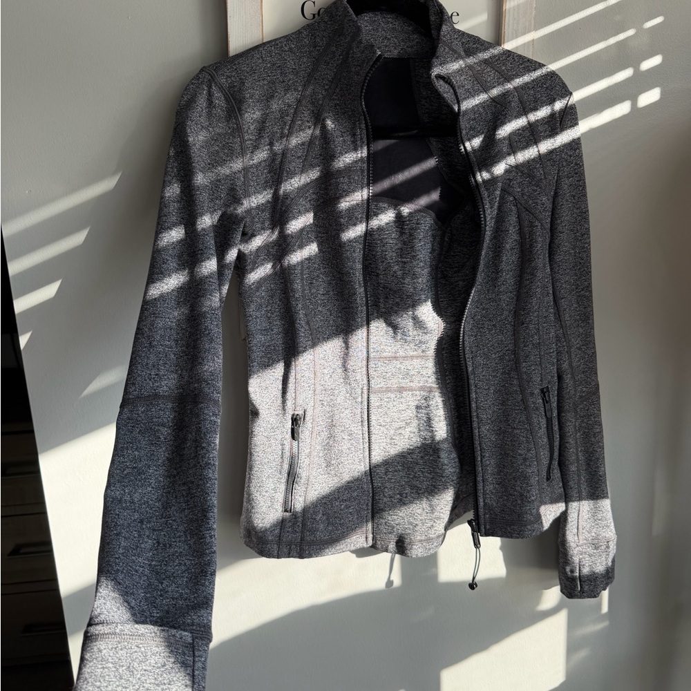 Lululemon Define Jacket Heather Gray  size 6